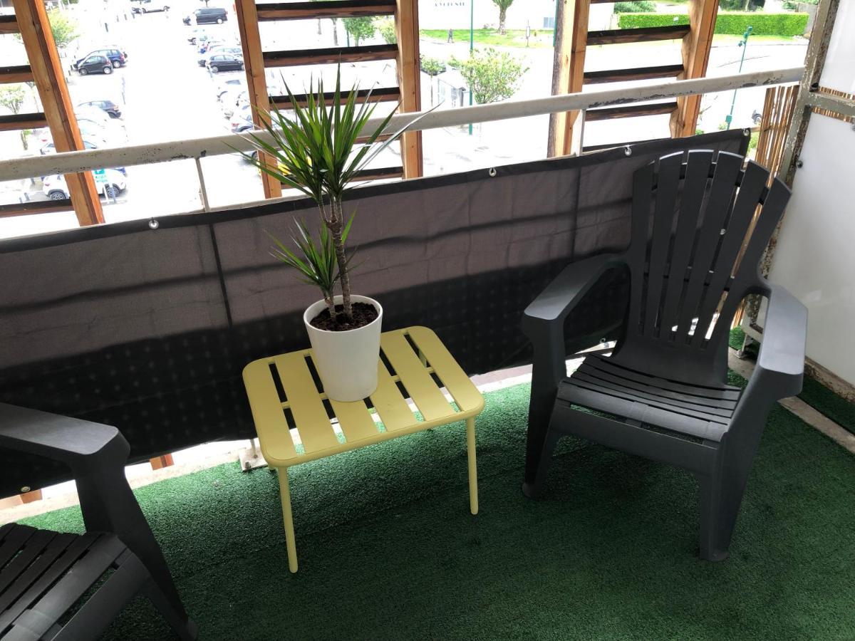 Appart Lourdes 100 M Gare - 4 Places Avec Balcon 10Mn Sanctuaire Exterior foto