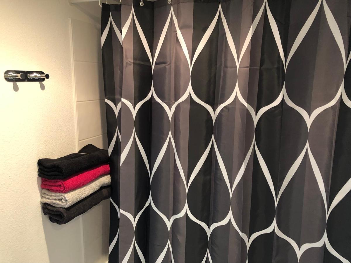 Appart Lourdes 100 M Gare - 4 Places Avec Balcon 10Mn Sanctuaire Exterior foto